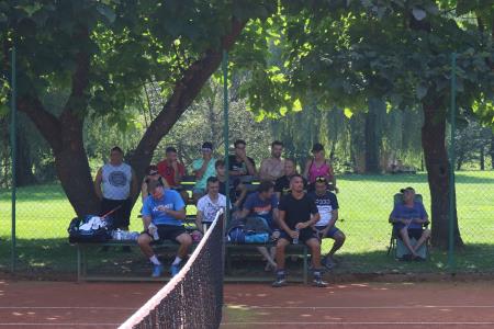 33OP_Počitek pred navijači med finalom